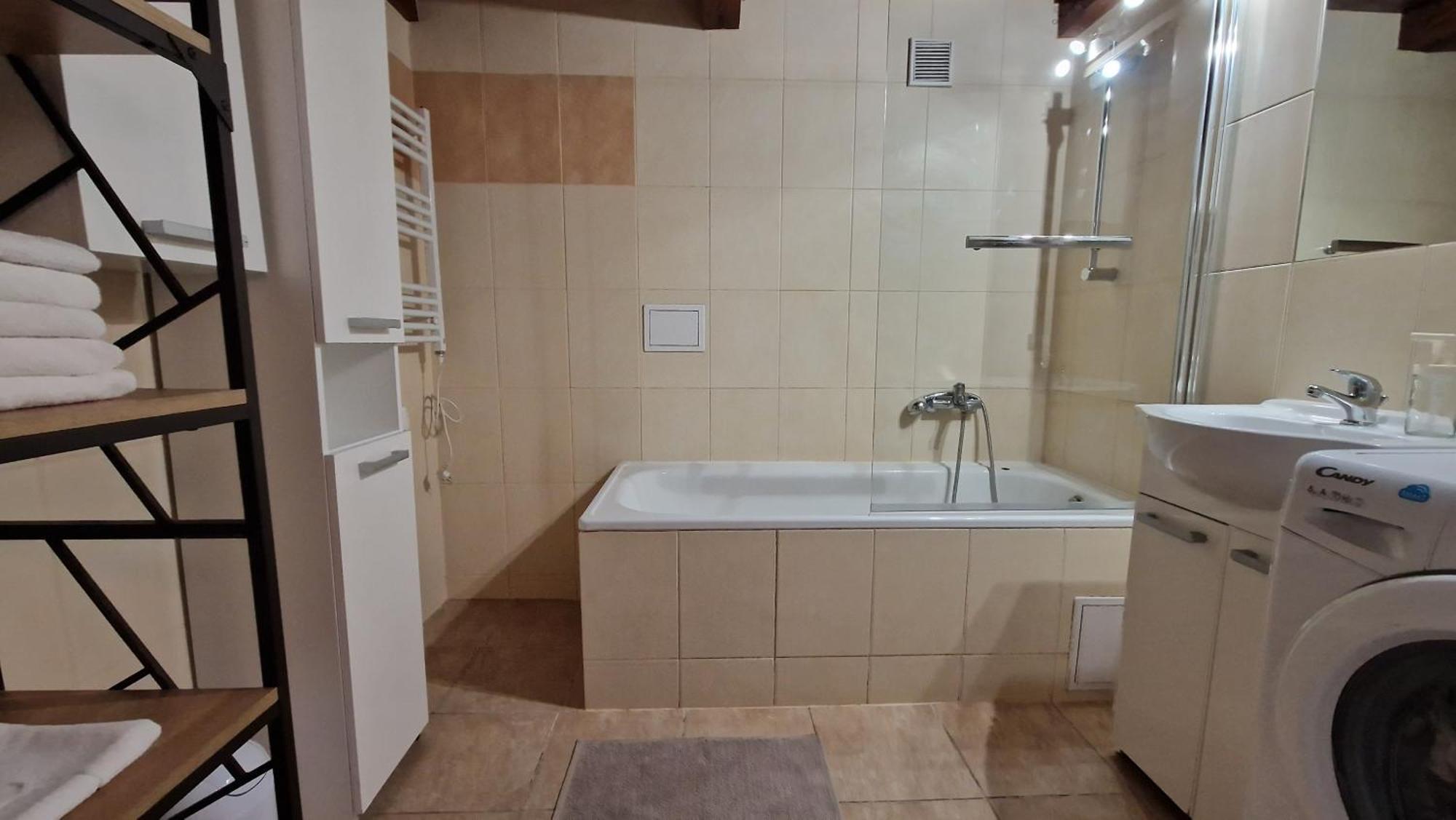 St Gertruda Apartment Free Parking Citybeat#2 Krakow Bagian luar foto